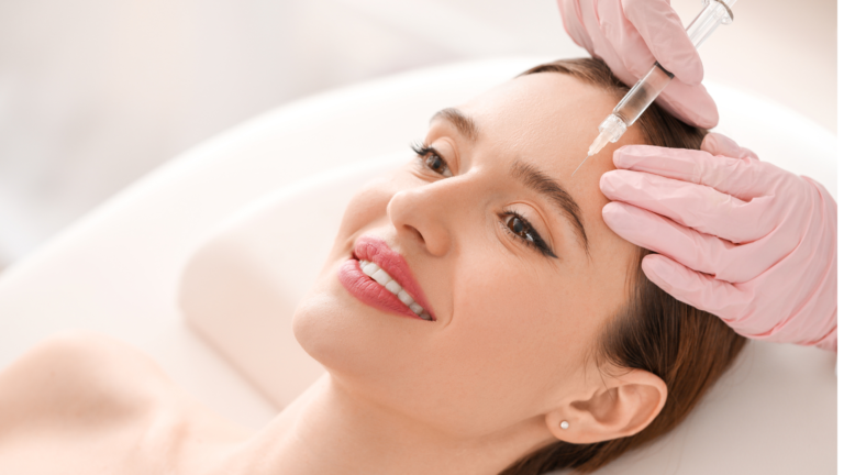 Na czym polega zabieg modelowania ust?